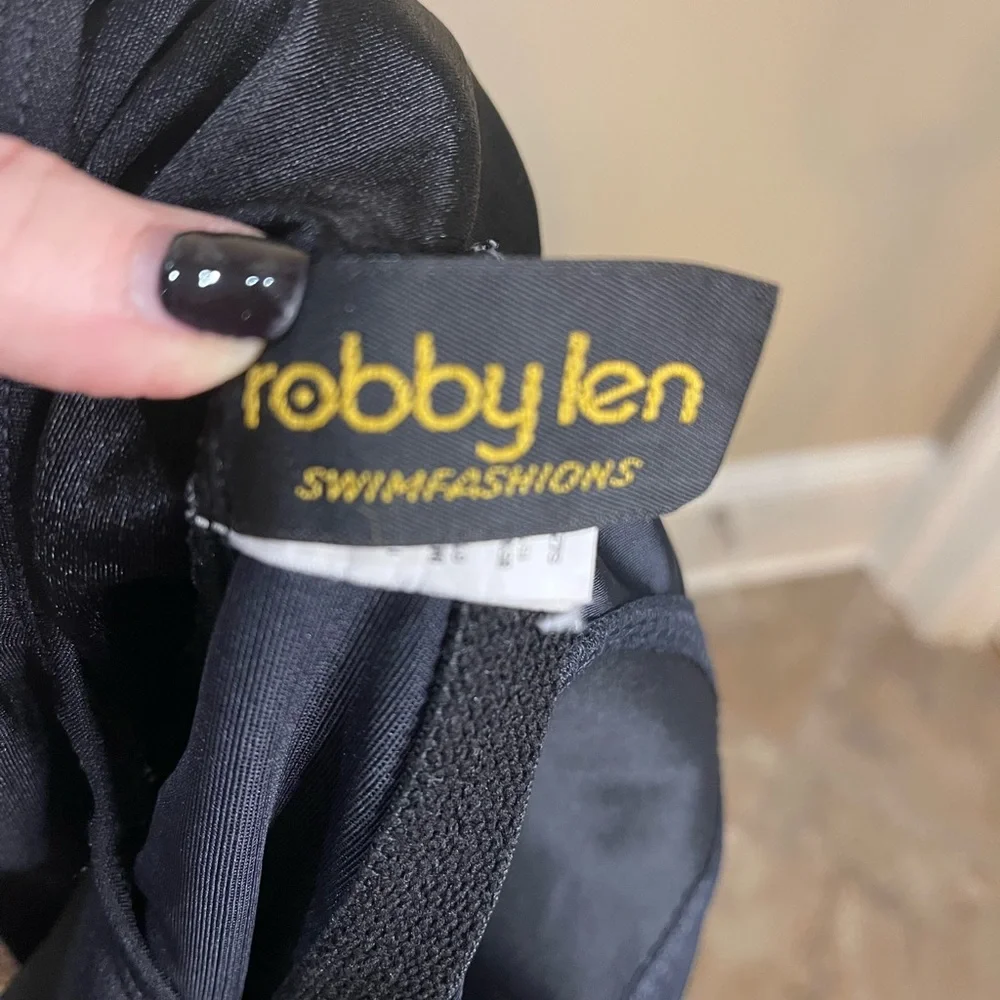 Robby Len Black and Pink One Piece Swimsuit Size 12